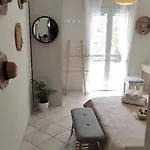 Boho - Near Restaurants, Bus And Beaches *